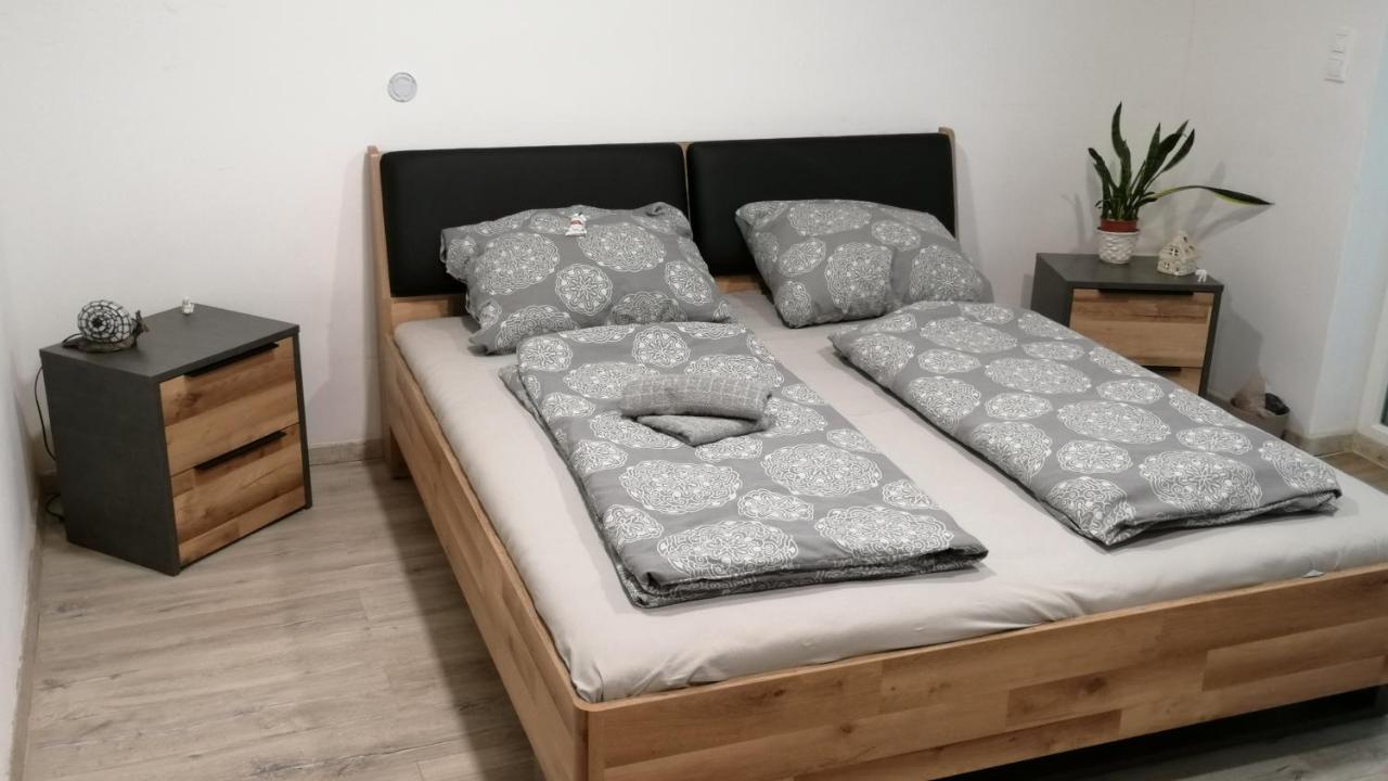 Ujkapu Sunshine Apartments غيور المظهر الخارجي الصورة