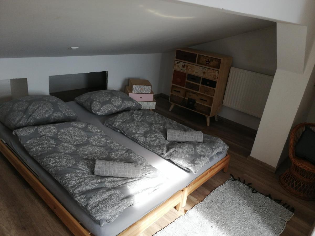 Ujkapu Sunshine Apartments غيور المظهر الخارجي الصورة